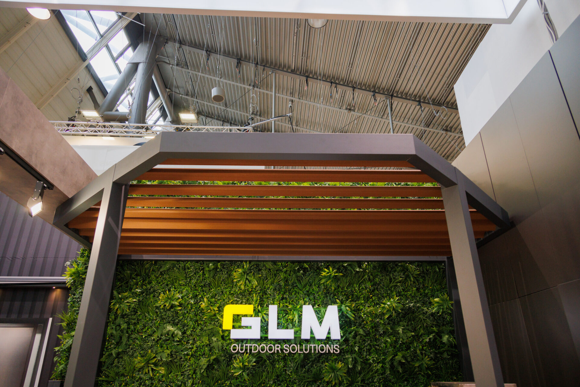 GLM Triangle Pergola